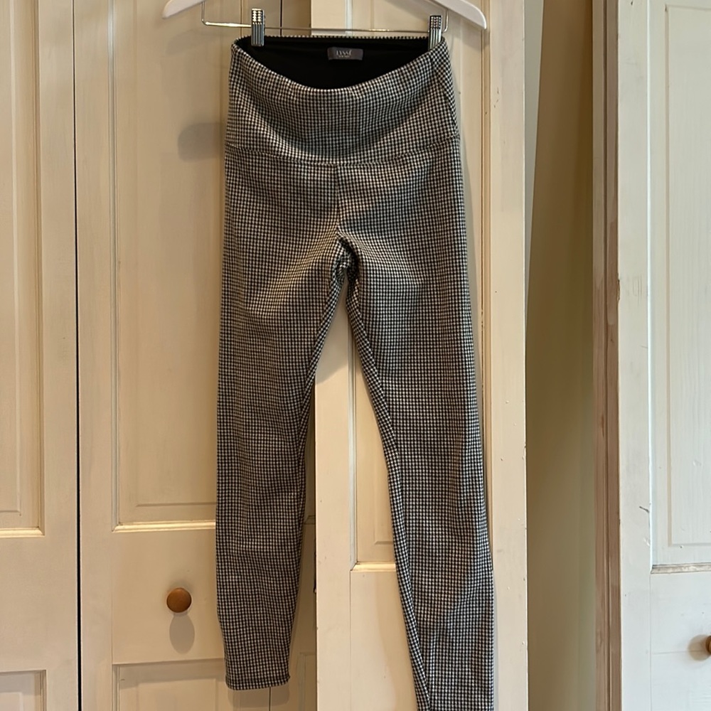 Great shape barely worn Lysse comfortable leggings